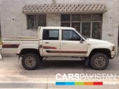 Toyota HILUX (D-CABIN) for sale located in Lahore